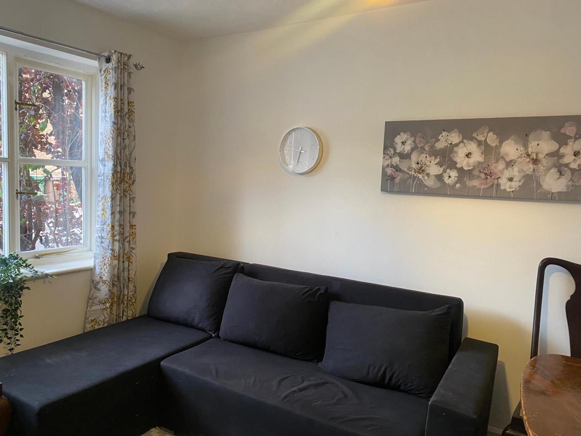 14 Shaw Road Se22 8dp * London